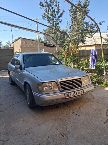 машиналар: Mercedes-Benz 220: 1994 г., 2.2 л, Механика, Бензин, Седан