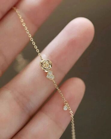 Bilərziklər: Zərif qadın bəzək dəsti və bilərziklər - Qızılı zəncirli, oval — 8