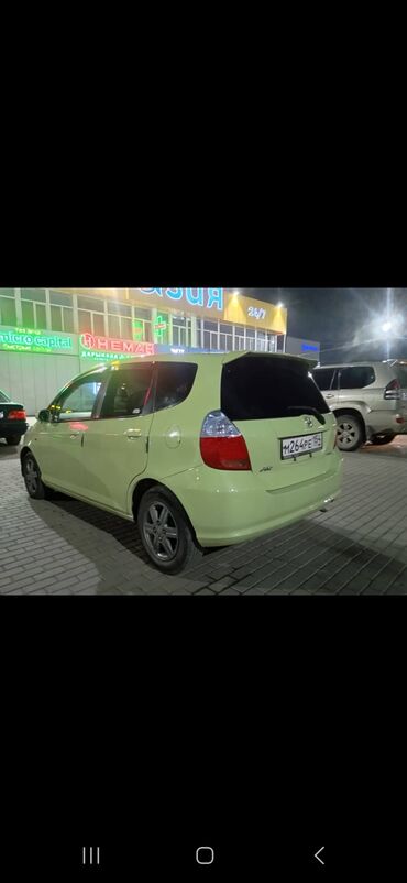 Honda: Honda Fit: 2005 г., 1.3 л, Вариатор, Бензин, Хэтчбэк