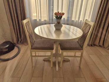 телефон флай 510: Б/у, Круглый стол, 2 стула