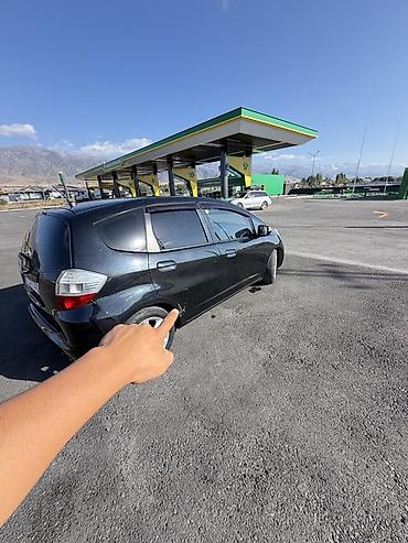 land rover 2008 год: Honda Jazz: 2009 г., 1.5 л, Механика, Бензин, Хэтчбэк — 10