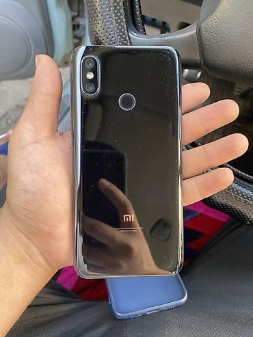 typ c: Xiaomi, Mi 8, Б/у, 64 ГБ, цвет - Черный, 1 SIM — 3