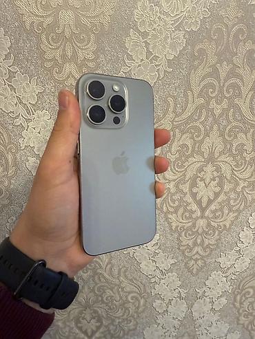 Apple iPhone: IPhone 15 Pro, Natural Titanium, Face ID — 4