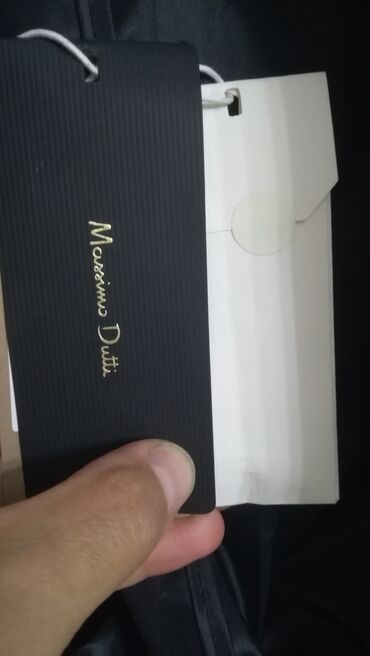 Paltolar: Palto. Təzədir. Geyinilməyib. Massimo duttiden alınıb. Orijinal maldi — 9