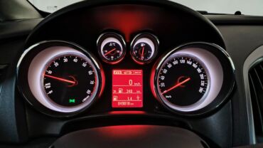 Opel: Opel Astra: 1.4 l | 2019 г. 49500 km Limuzina — 16