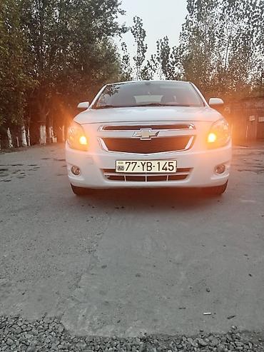 Продажа авто: Chevrolet Cobalt sedan - Kuzov: 4 qapılı sedan, ağ rəng - Mühərrik — 7