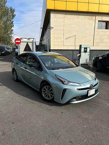 lx 570 2014: Toyota Prius: 2019 г., 1.8 л, Автомат, Гибрид, Лифтбек — 1