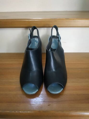 теплые двойки: Туфли 39, цвет - Черный