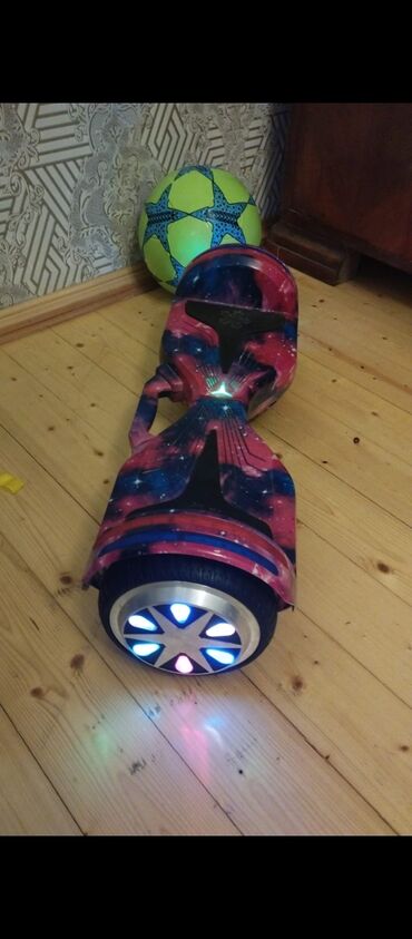 Velosiped ehtiyyat hissələri: Qalaktika dizaynlı giroskuter (hoverboard) - Korpus: kosmik/galaktika