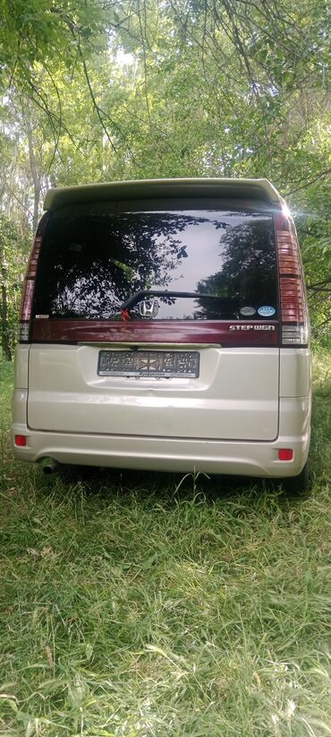 Honda: Honda Stepwgn: 2005 г., Минивэн — 4