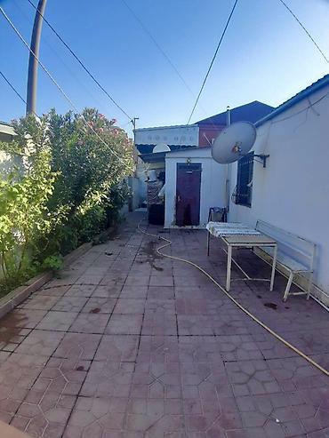 Həyət evləri və villaların satışı: 9-cu mikrorayon 5 otaqlı, 515 kv. m, Təmirsiz — 2