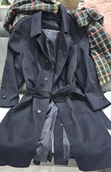 Kaputi i mantili: Muški dugi kaput od vune, tamnoplave boje, sa klasičnim kragnom i — 11