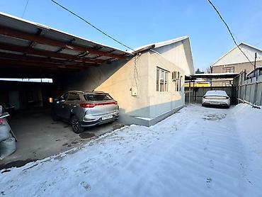 Продажа коттеджей и домов: Срочно!срочно!срочно! Продается уютный дом. 4 комнат. 3 спальня,зал — 12