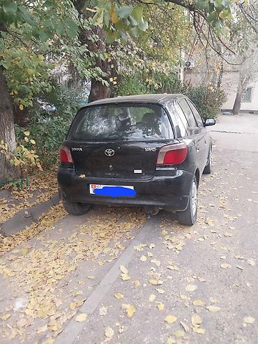 2002 год: Toyota Yaris: 2000 г., 1.3 л, Механика, Бензин, Хэтчбэк — 3