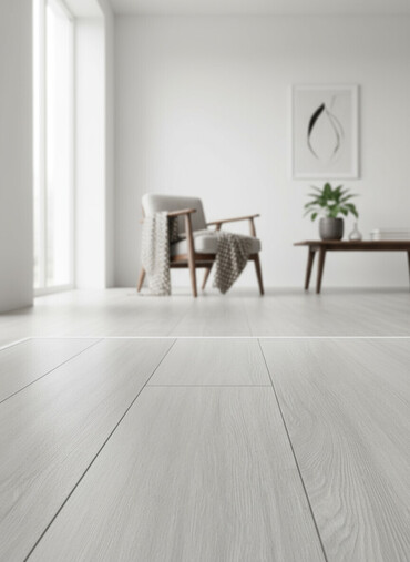 metbex krantlari: Açıq boz ağac teksturalı döşəmə keramikası - Material: keramika (ağac