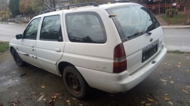 Ford: Ford Escort karavan – bele boje - Karoserija: karavan, 5 vrata - — 3