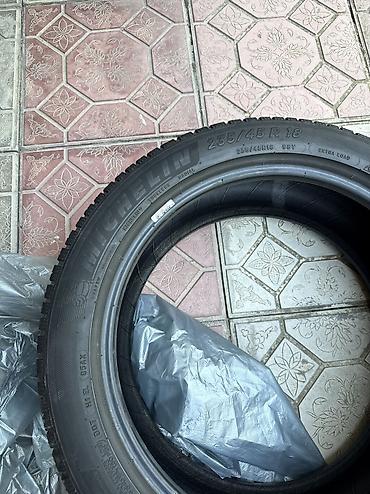 195 70 с: Шины 235 / 45 / R 18, Б/у, Комплект, Michelin — 2