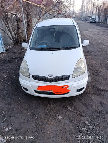 пультовую машину: Toyota Funcargo: 2003 г., 1.3 л, Автомат, Бензин, Фургон