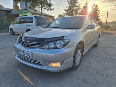 продаю авто аварийный: Toyota Camry: 2004 г., 2.4 л, Автомат, Бензин, Седан