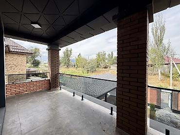 Үйлөр: 5 бөлмө, 206 м², 4 соток, Бишкек, Кыймылсыз мүлк агенттиги — 3