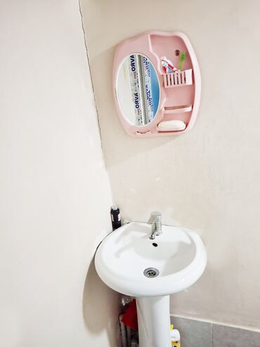 Uzunmüddətli kirayə mənzillər: Pirşağı bağlar massivində həyətyanı sahəsiylə bir yerde 2.5 sot — 9