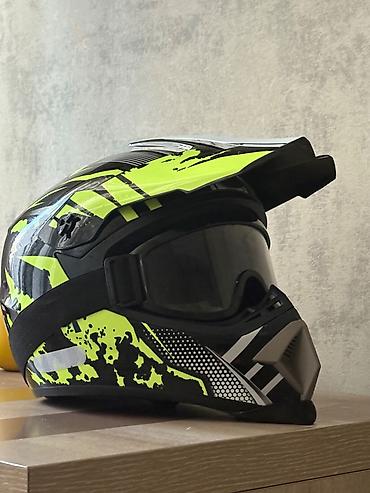 full bike: Xarici ölkeden getirilmiş teze ideal model kask işledilmiyib evde — 3