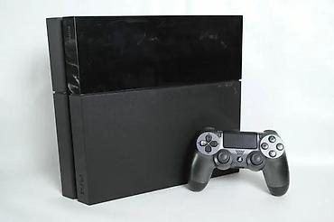 second hand shop electronics: U ponudi Sony Playstation 4 sa naslova. Konzola je novija fat — 7
