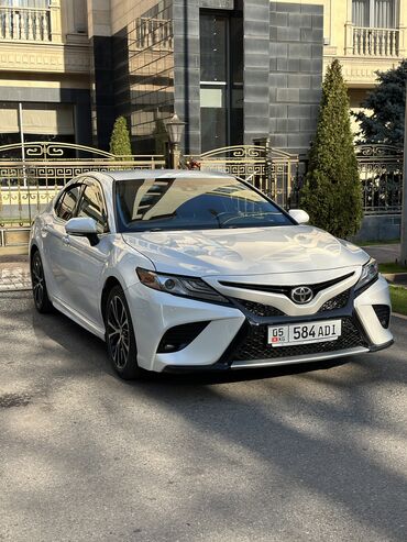 sg 9: Toyota Camry: 2018 г., 2.5 л, Автомат, Бензин, Седан