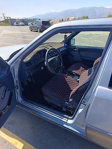 124 купе: Mercedes-Benz W124: 1990 г., Седан — 8