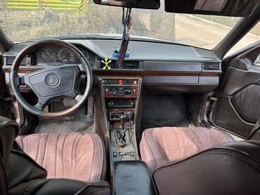 купить запчасти на опель вектра б: Mercedes-Benz E-Class: 1994 г., 3.2 л, Автомат, Бензин, Седан