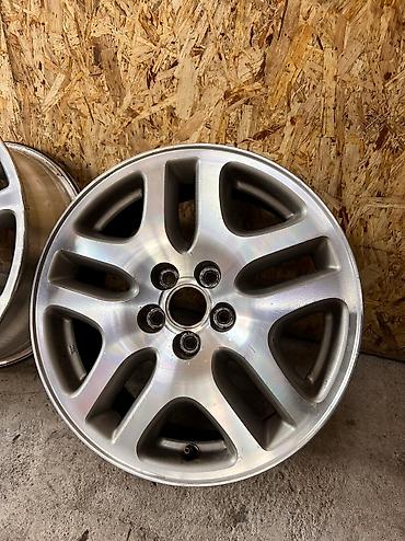 vossen 16: Литые Диски R 16 Subaru, 1 шт, отверстий - 5, Б/у — 2