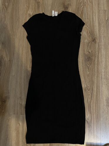 черное летнее платье: Повседневное платье, Лето, Короткая модель, M (EU 38)