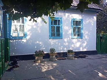 Продажа домов: 3 комнаты, 50 м², 15 соток, Бишкек, Риэлтор — 2