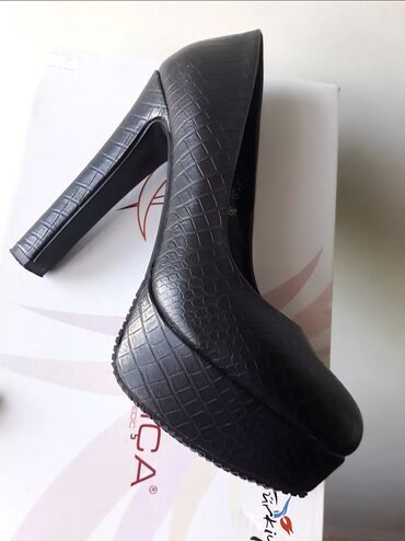 eqa shoes qarayev: Туфли, Размер: 36, цвет - Черный, Новый