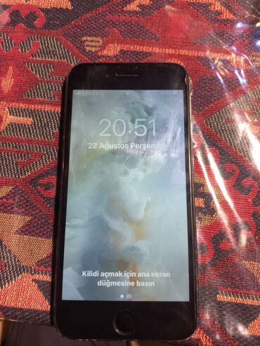 ayfon 7 32: IPhone 7, 32 GB, Qara