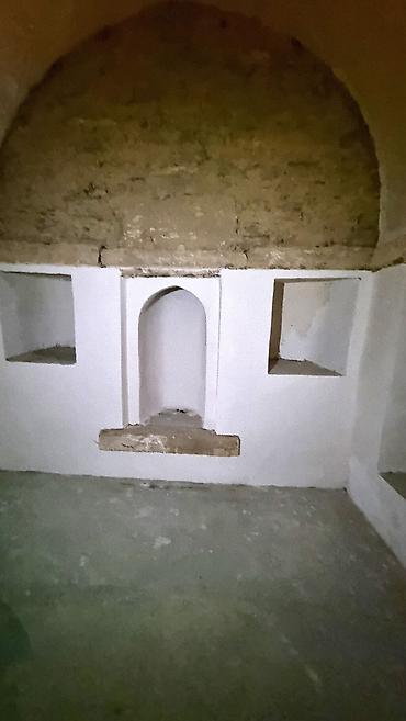 ev satilir tecili: 6 otaqlı, 114 kv. m, Orta təmir — 8