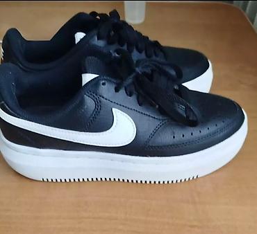 Другая женская обувь: Женские модные кроссовки босоножки, абсолютно новые, размер не — 6