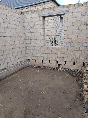 sendvic panel evler: Ev 4 sotda yerləşir, kolidor tipli,1 zal3 yataq otağı, mətbəx, hamam — 9