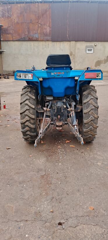 Мини-тракторы Iseki: Минитрактор ISEKI U-DX (Япония) - Полный привод 4x4 - Дизельный — 3