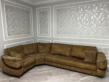Divanlar: Künc divan, Parça