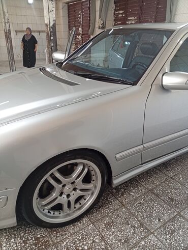 зимние шины на ниву 21214: Литые Диски R 18 Mercedes-Benz, Комплект, отверстий - 5, Б/у