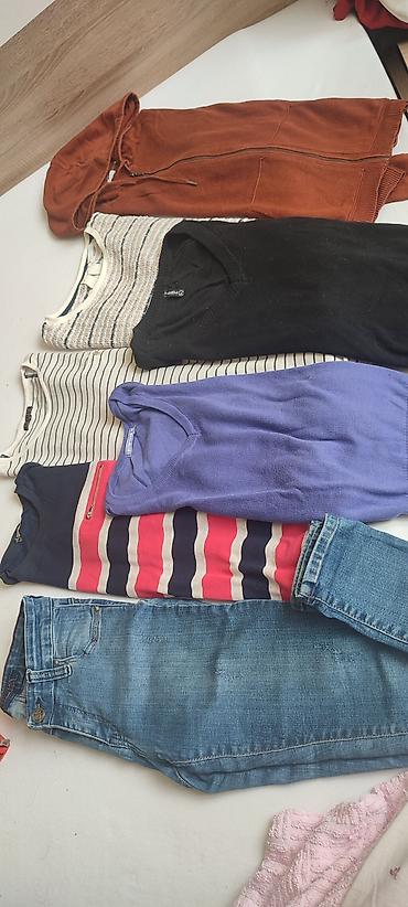Džemperi, kardigani: Veliki lot ženske garderobe – razni komadi i veličine Sadržaj — 18