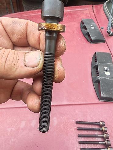 merač antifriza: Srafovi glave motora Lada 112 16V. Polovno, očuvano. Skinuto sa — 9