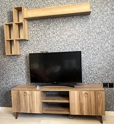 televizor stend: TV stendi və divar rəfi dəsti - Material: ağac teksturalı laminat/MDF — 1