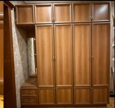 Divanlar: İşlənmiş, Açılan, Düz dolab, Dolab-asılqan