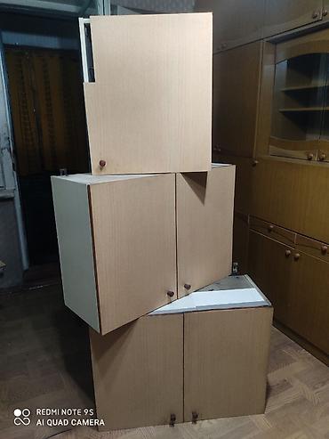 silver kitchen: Кухонные шкафы и тумбы из ЛДСП в светло-дубовом оттенке. стол - — 6