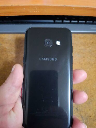 Samsung: Samsung Galaxy A3 2017, 16 GB, bоја - Crna, Otisak prsta — 11