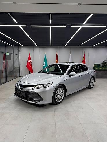 70: Toyota Camry: 2018 г., 2.5 л, Автомат, Гибрид, Седан — 1