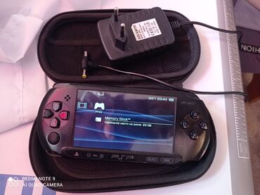 PS2 & PS1 (Sony PlayStation 2 & 1): Sony PSP в отличном состоянии, память 32 ГБ