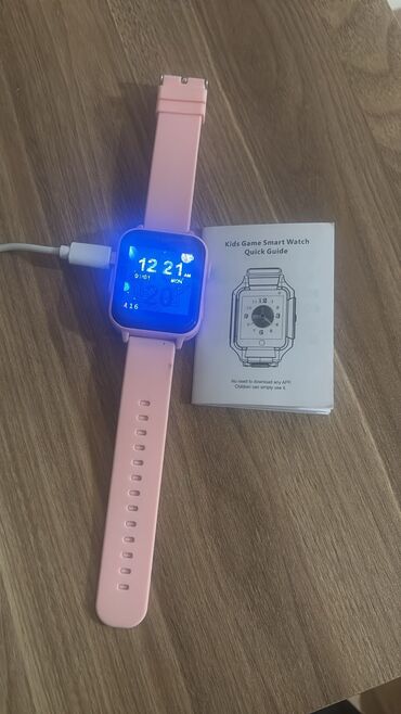 Gəzinti arabaları: Rəxşəndə🦋 Smart saat satılır. Yenidir. Qiymət 100 manat. Hədiyyə